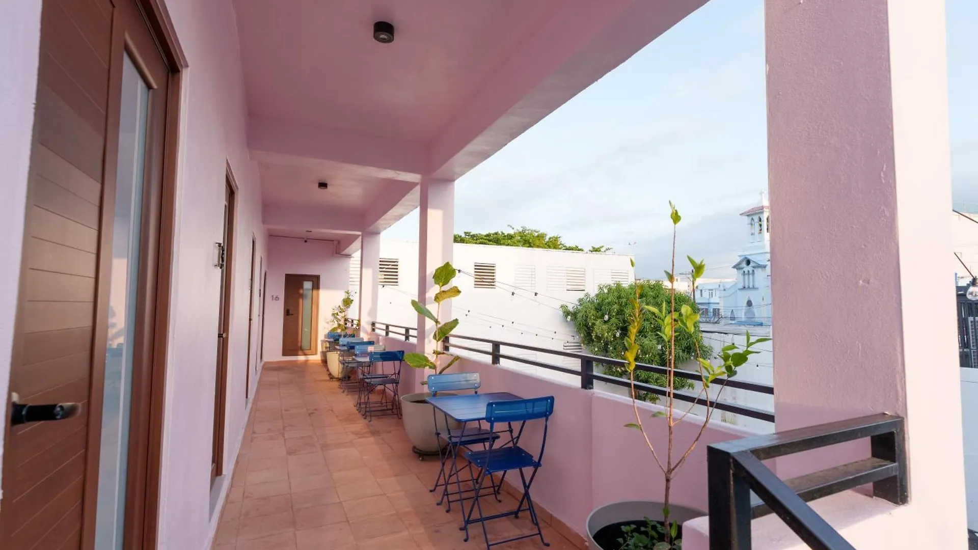 Hotel Room 9 Sleek & Serene Stay In San Juan